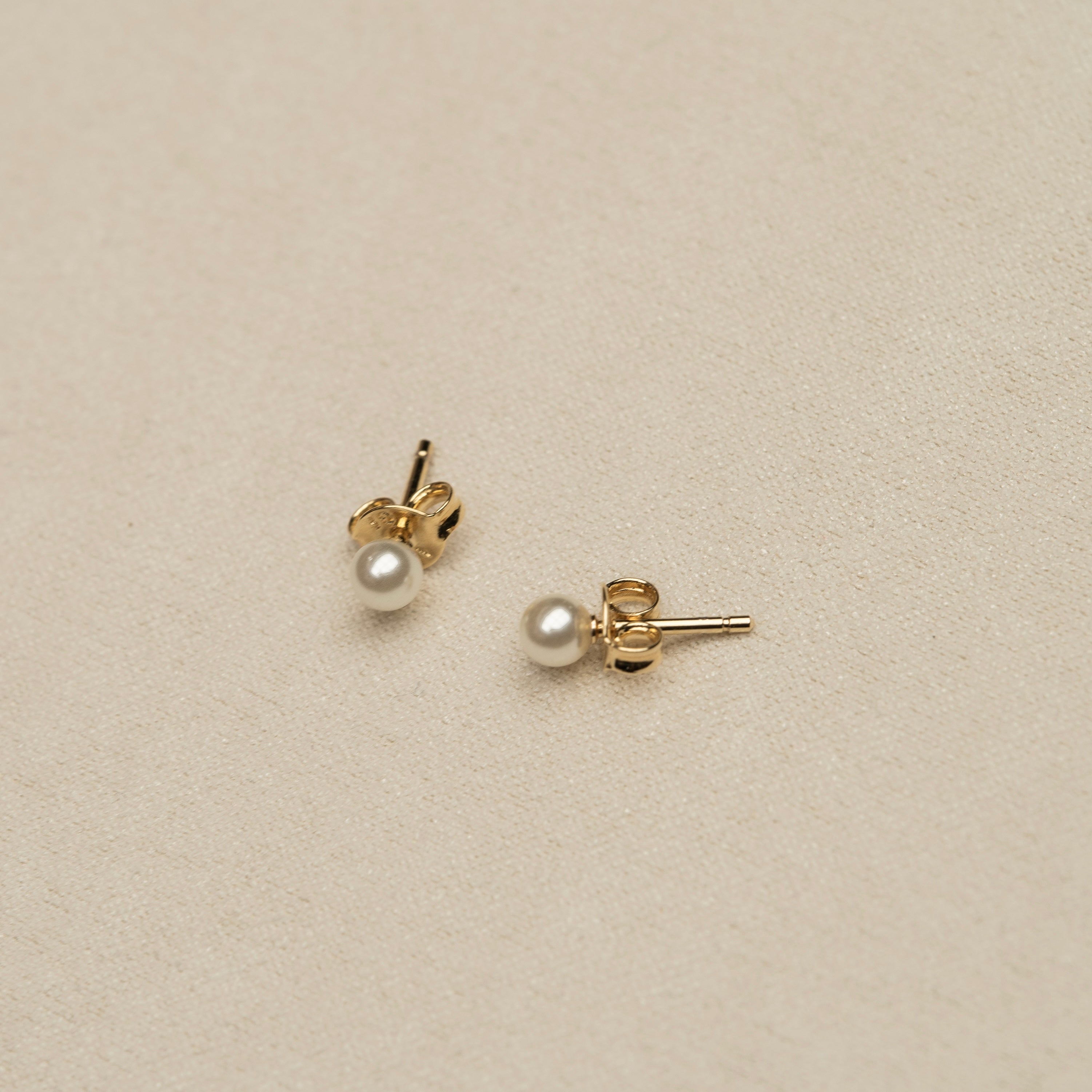 Mini Pearl Earrings